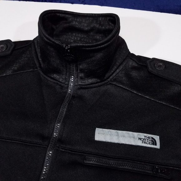 The North Face Never Stop Exp. Spellout Sweatshirt - Picture 12 of 14